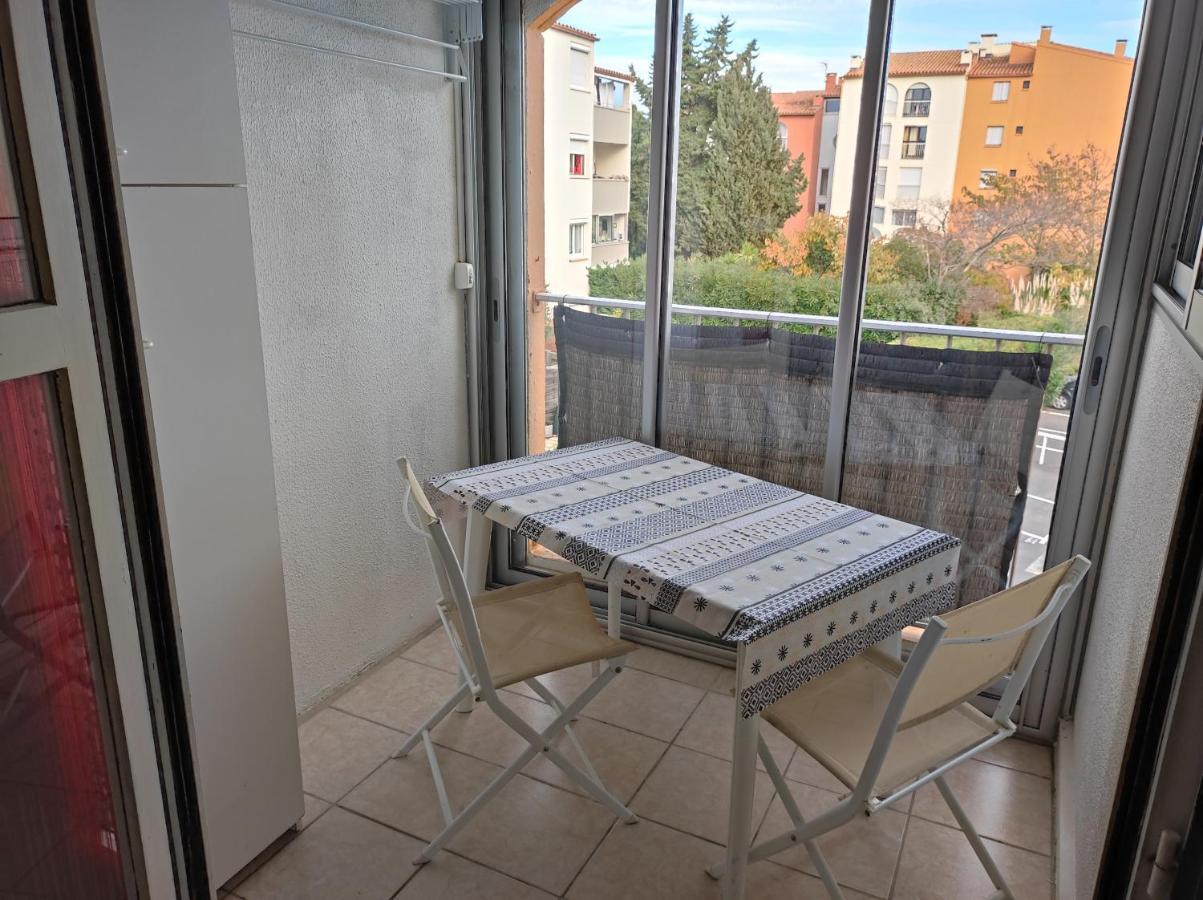 אגדה Lara 1 - Grand T2 Loggia Sans Vis-A-Vis Parking - Pres Centre-Port, Ile Des Loisirs, Plage Richelieu מראה חיצוני תמונה