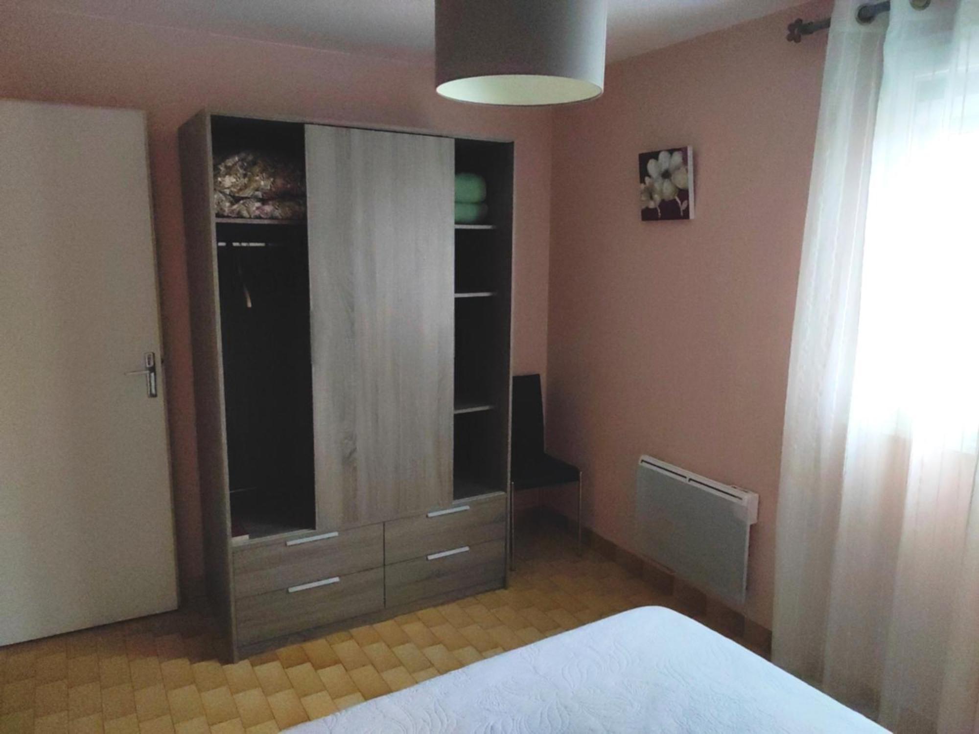 אגדה Lara 1 - Grand T2 Loggia Sans Vis-A-Vis Parking - Pres Centre-Port, Ile Des Loisirs, Plage Richelieu מראה חיצוני תמונה